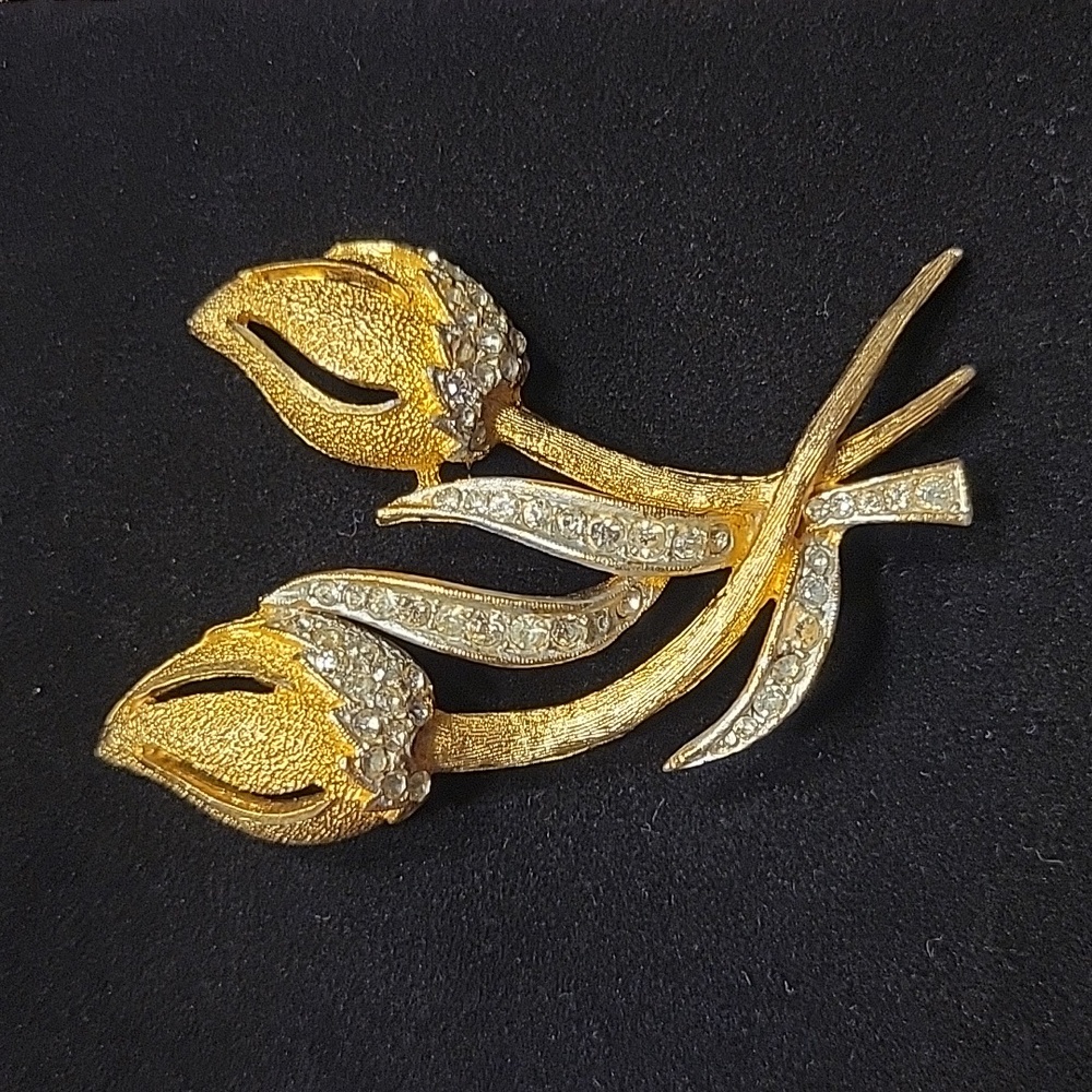 BSK Vintage Gold Tone Tulip Flower w/Rhinestones ~ Pin Brooch